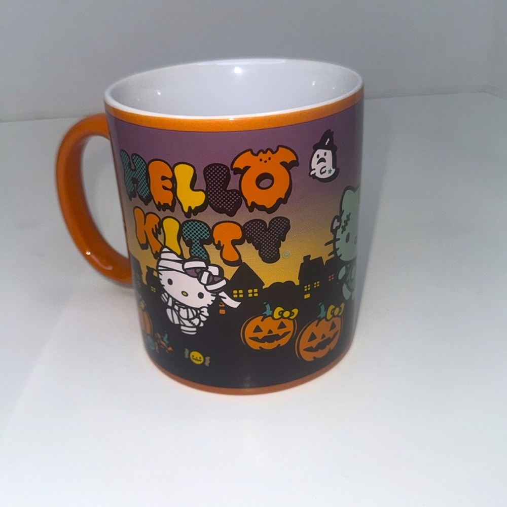 NWT Hello Kitty Halloween Cup New